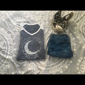 ‼️LAST CHANCE‼️ Fifth Sun baseball tee